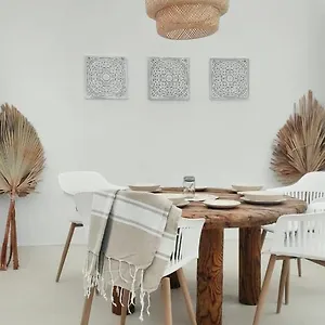  Ostello Nomad Surf House Spagna